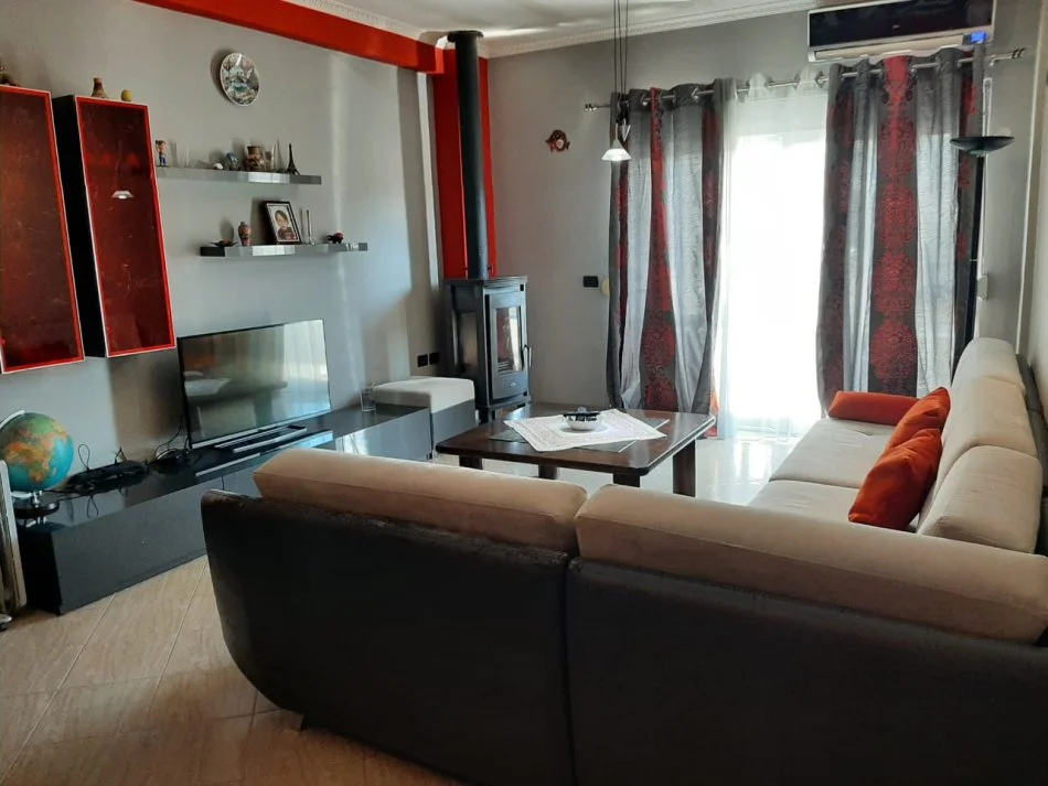 Tirane, jepet me qera apartament 2+1+Aneks Kati 8, 112 m² 50,000 leke (Astir, Rr. “Mikel Maruli”)