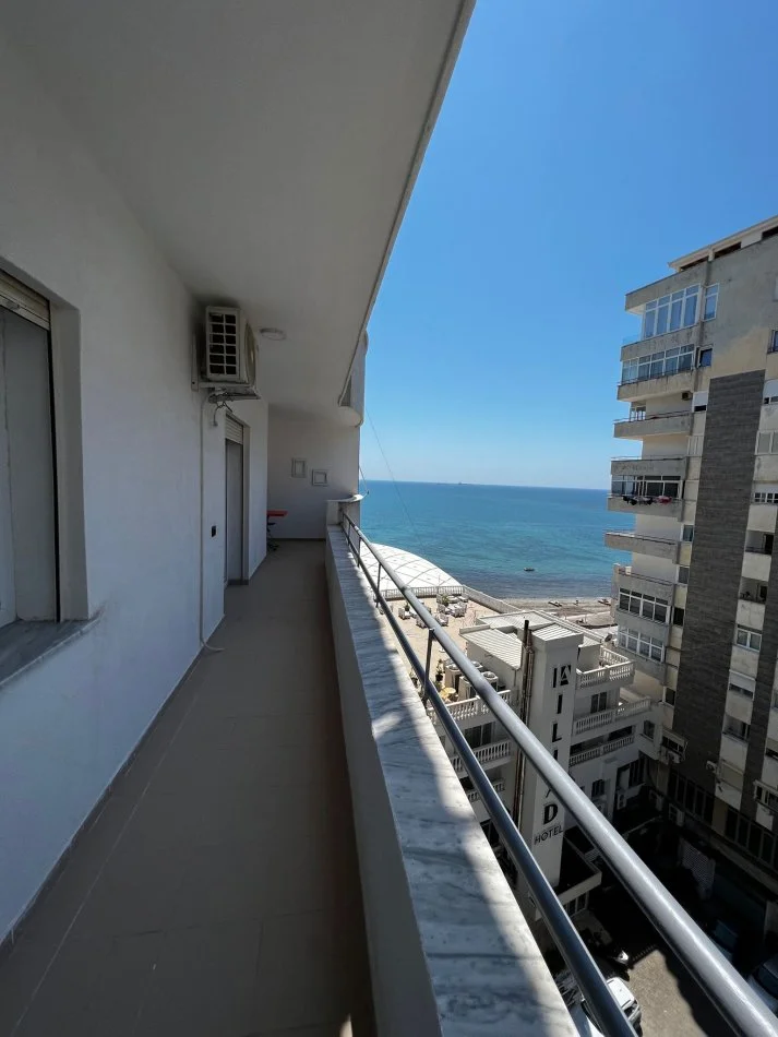 Durres, jepet me qera apartament 1+1+Aneks+Ballkon Kati 8, 65 m² 600 € (Vollga)