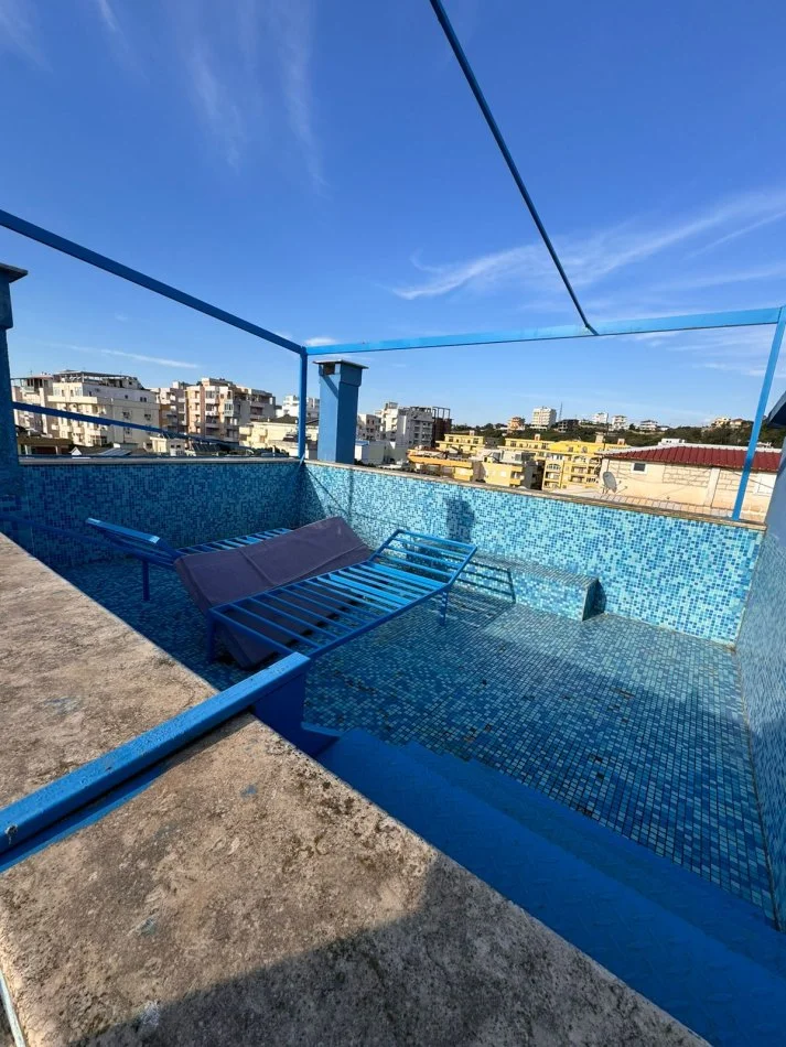 Shkembi Kavajes, shitet apartament+verande | Penthouse 3+1+Aneks+Ballkon Kati 5, 170 m² 180.000 € (Shkembi i Kavajes)