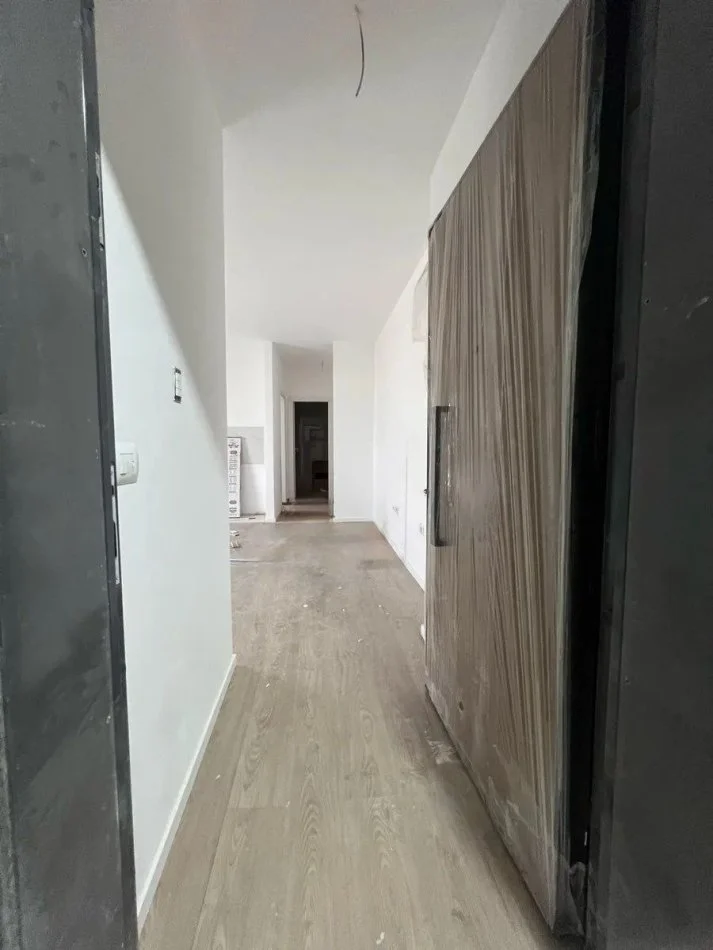 Tirane, shitet apartament 1+1+Ballkon Kati 3, 49 m² 75.000 € (Selite)
