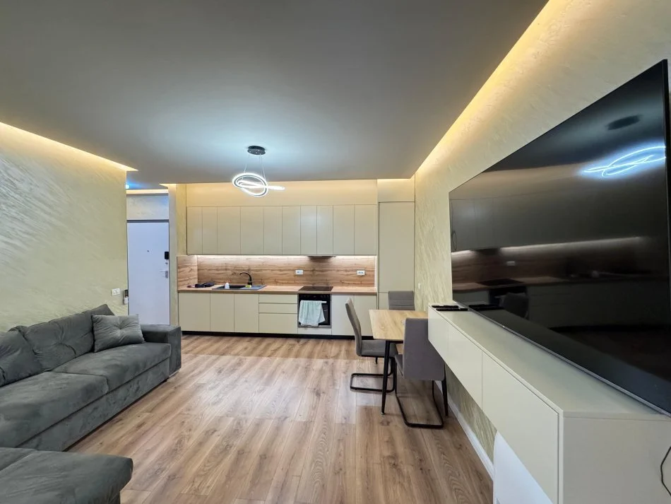 Tirane, shitet apartament 2+1+Aneks+Ballkon Kati 2, 84 m² 210.000 € (ROSE GARDEN TEG)