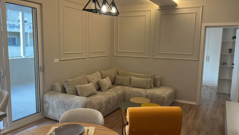 Durres Plazh, shitet apartament+verande | Penthouse 3+1+Aneks+Ballkon Kati 6, 106 m² 163.000 € (Rruga Pavaresia)