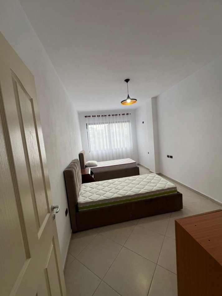 Tirane, jepet me qera apartament 2+1 Kati 2, 90 m² 500 € (JEPET ME QERA SUPER APARTAMENTI 2+1+2 NE ASTIR)