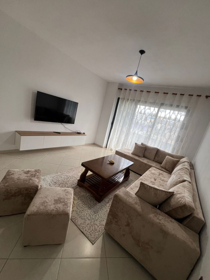 Tirane, jepet me qera apartament 2+1 Kati 2, 90 m² 500 € (JEPET ME QERA SUPER APARTAMENTI 2+1+2 NE ASTIR)