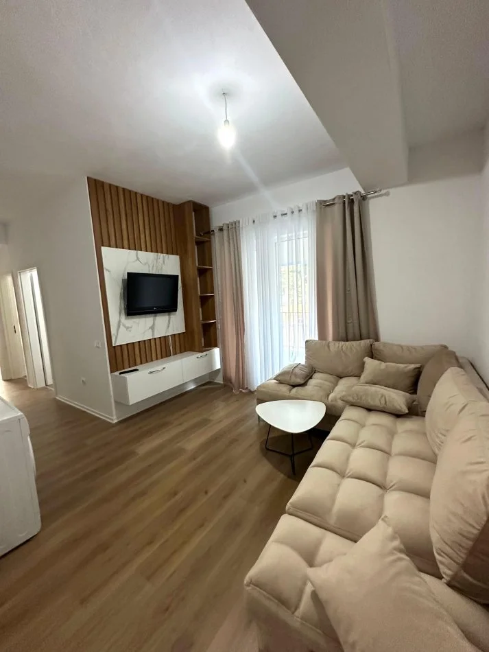 Tirane, shitet apartament 2+1 Kati 1, 73 m² 115.000 € (Ali Dem, Kompleksi Kaimi)