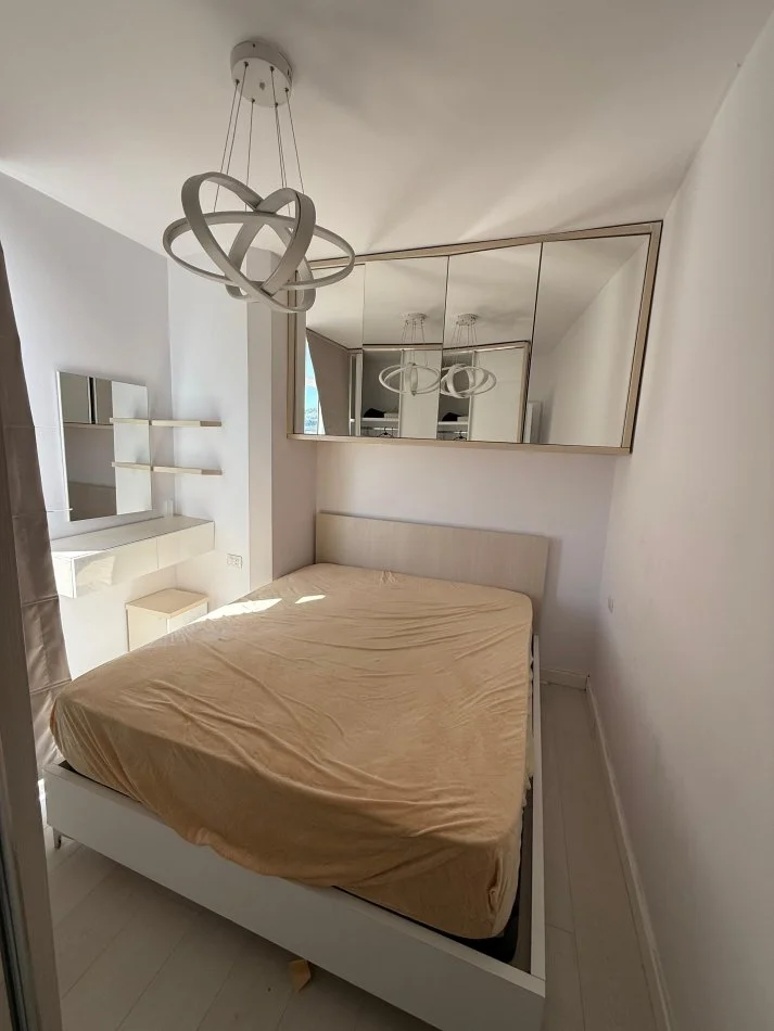 Tirane, jap me qera apartament 1+1+Ballkon Kati 11, 55 m² 500 € (rruga medar shtylla)