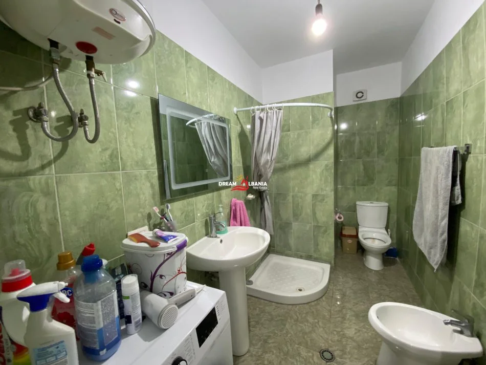 Tirane, shitet apartament 1+1 Kati 4, 66 m² 105.000 € (yzberisht)