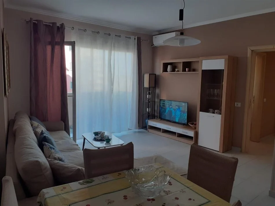 Tirane, jepet me qera apartament 1+1 Kati 5, 62 m² 35,000 leke (Kompleksi Mirson Rruga Kastriotet)