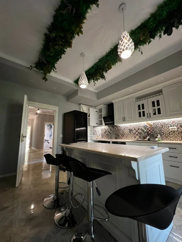 Tirane, jepet me qera Vile 3 Katshe Kati 2, 192 m² 1.200 € (Fuat Toptani)