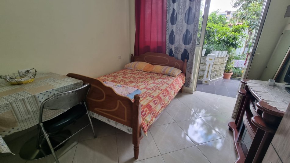 Tirane, jepet me qera garsonier Kati 1, 30 m² 250 € (JEPET ME QERA GARSONIERE NE DON BOSCO. NE AFERSI TE FIORI DI BOSCO)