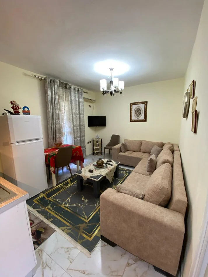 Vlore, shitet apartament 1+1+Ballkon Kati 2, 50 m² 68.000 € (Blv.Ismail Qemali)