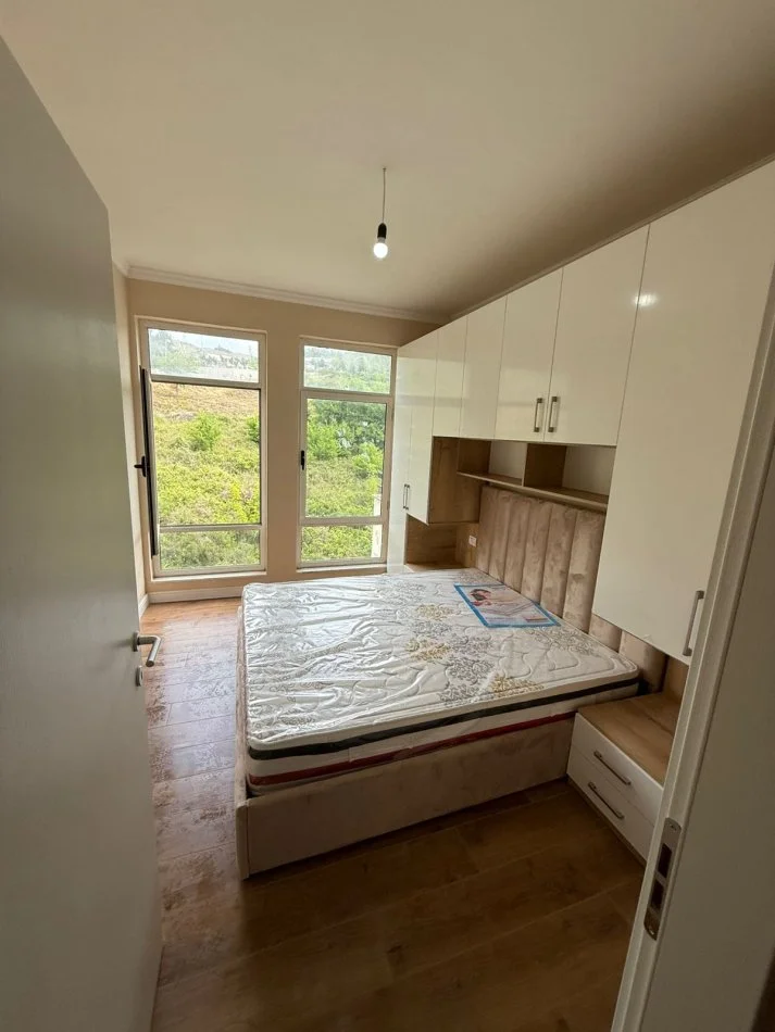 Shkembi Kavajes, shitet apartament 2+1+Aneks+Ballkon Kati 3, 73 m² 85.000 € (Shkembi i Kavajes)