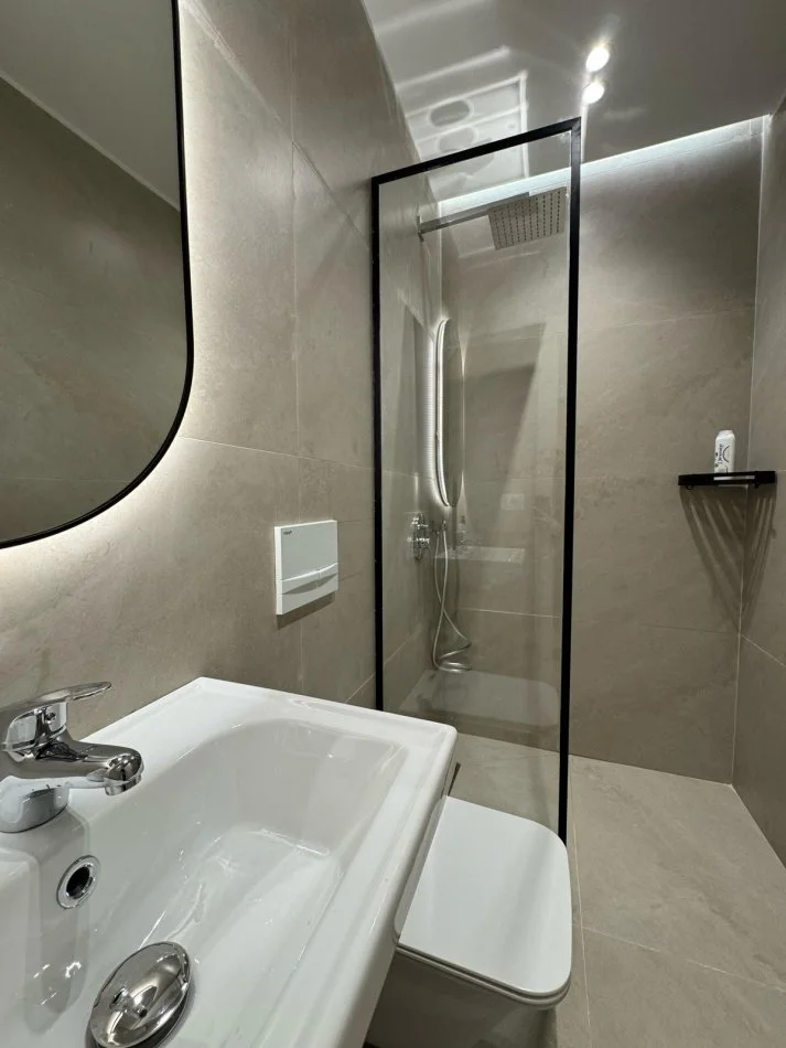 Tirane, shitet apartament 1+1 Kati 2, 60 m² 186.000 € (pazari i ri)