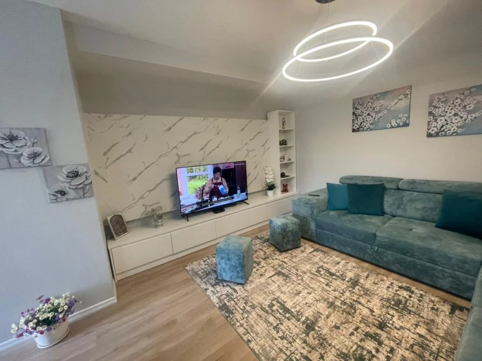 Tirane, shitet apartament 2+1 Kati 3, 86 m² 135.000 € (Astir, Shqipëri)