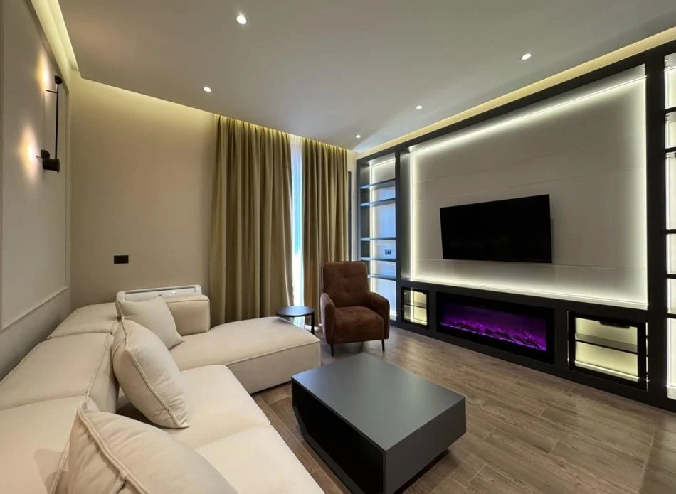 Tirane, jap me qera apartament 1+1+Ballkon Kati 5, 70 m² 900 € (rruga e kavajes)