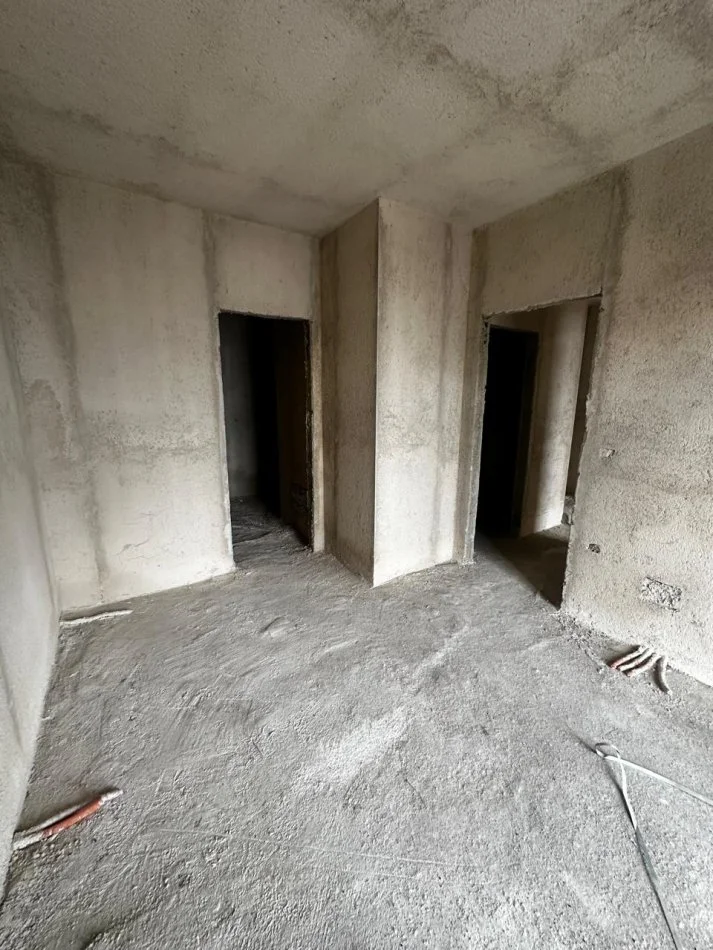 Tirane, shitet apartament 2+1+Ballkon Kati 7, 94 m² 122.000 € (29 nentori casa italia)