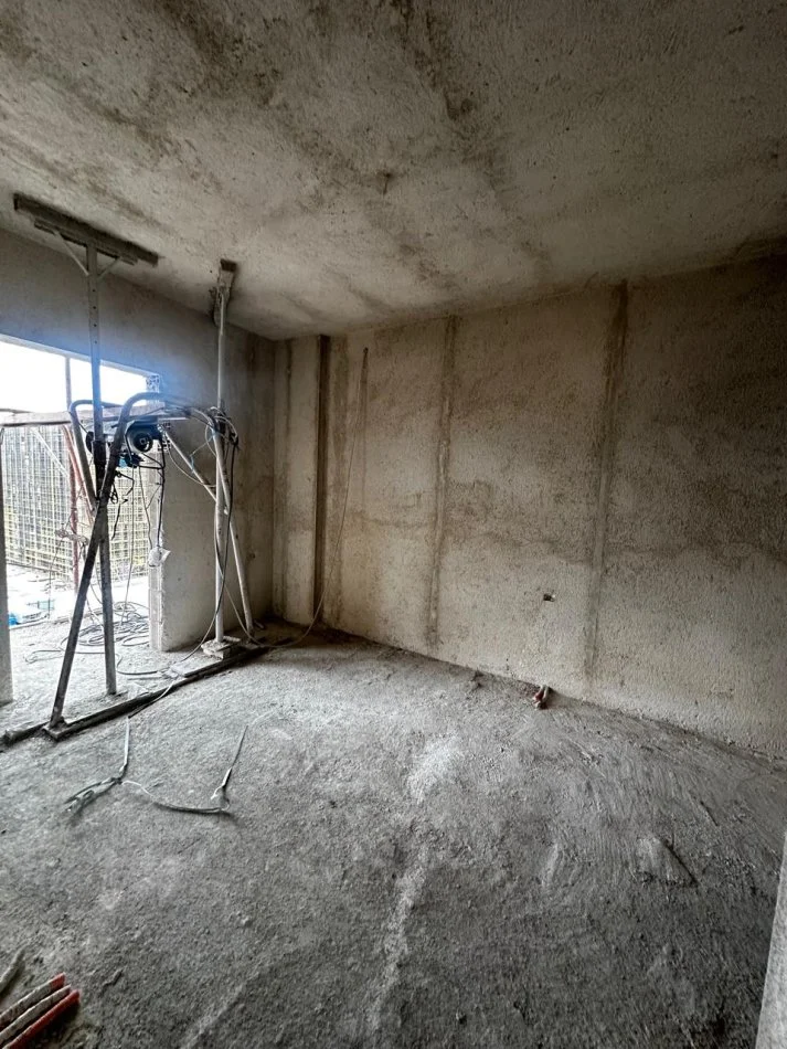 Tirane, shitet apartament 2+1+Ballkon Kati 7, 94 m² 122.000 € (29 nentori casa italia)