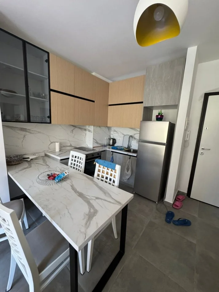 Qerret, shitet apartament 1+1+Aneks+Ballkon Kati 3, 64 m² 96.000 € (Qerret)