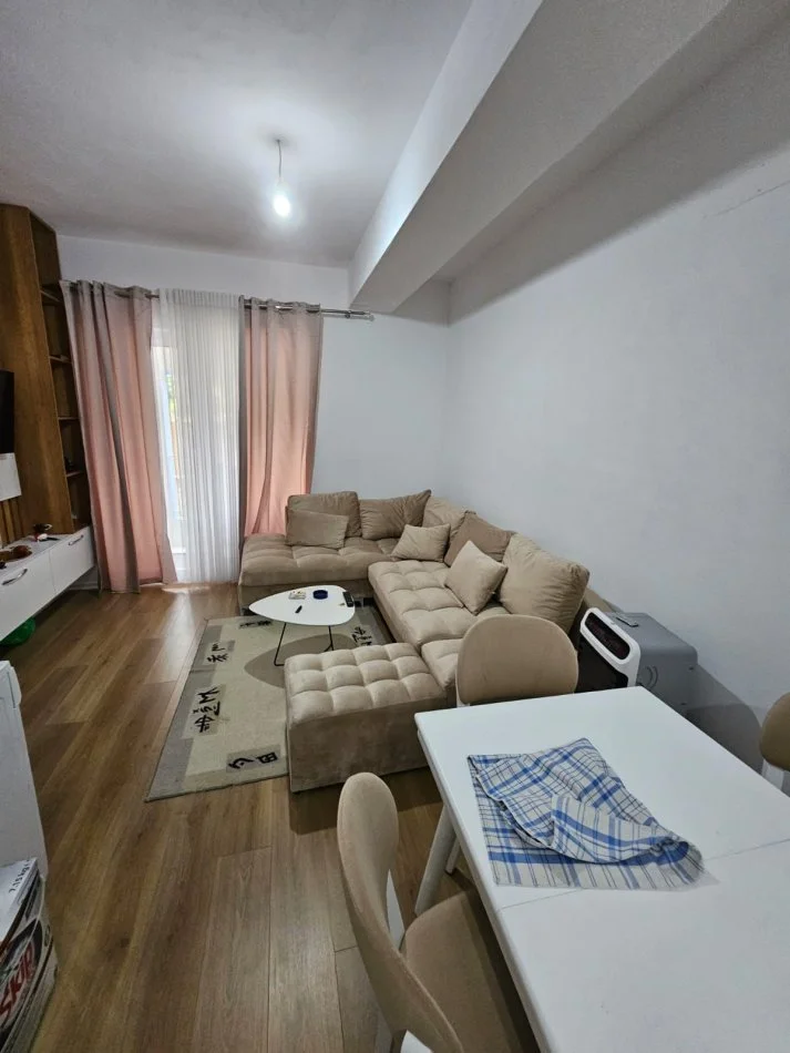 Tirane, jap me qera apartament 2+1 Kati 0, 75 m² 450 € (rruga pasho hysa)