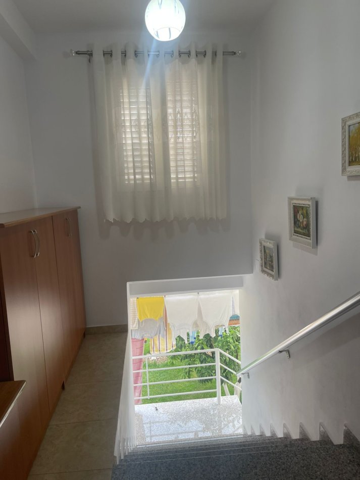 VILE  3+1  per QIRA  (Kodra e Priftit)  600 €