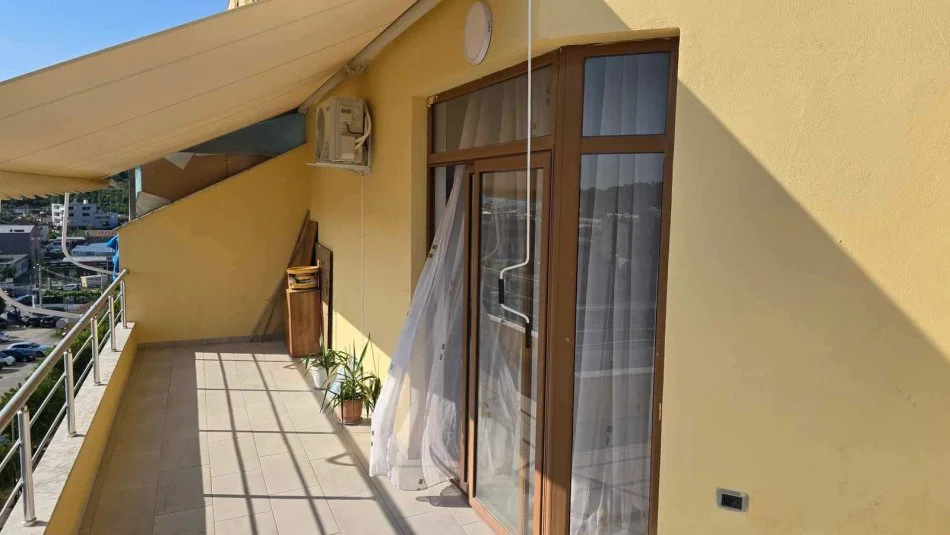 Tirane, jepet me qera apartament 2+1+Ballkon Kati 5, 85 m² 500 € (Misto Mame, Kompleksi Derveni)