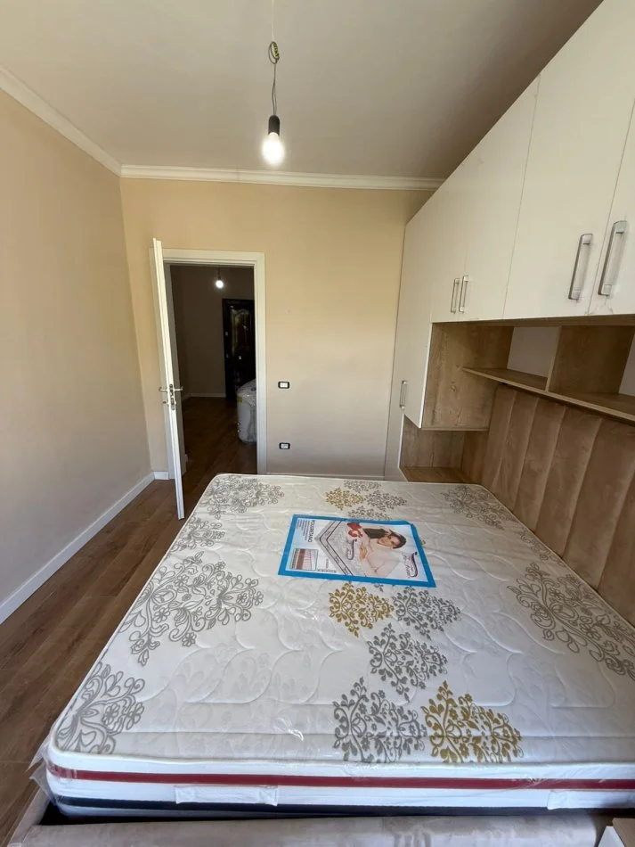 Shkembi Kavajes, shitet apartament 1+1+Aneks+Ballkon Kati 4, 73 m² 73.000 € (Shkembi i Kavajes)