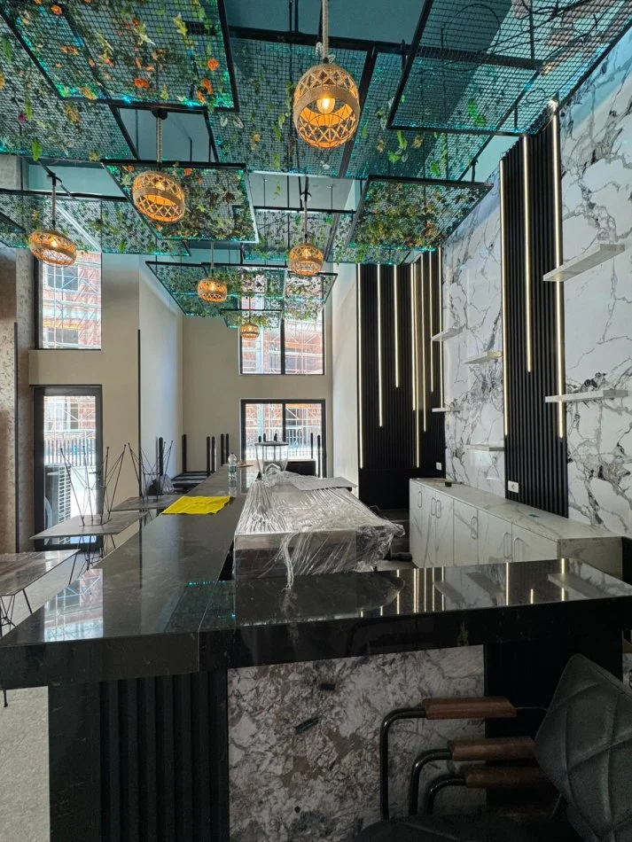 Golem, jepet me qera hotel Kati 3, 500 m² 85.000 € (Golem)