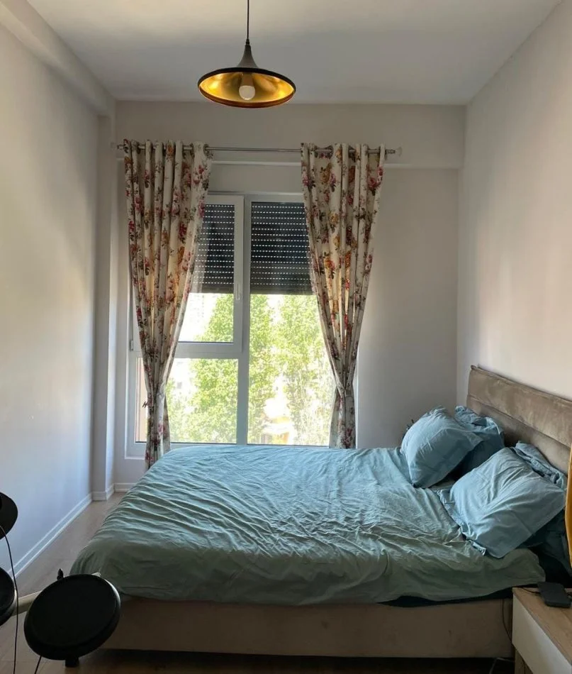 Tirane, jepet me qera apartament 1+1 Kati 10, 60 m² 550 € (21 Dhjetori, Kompleksi “Magnet”)