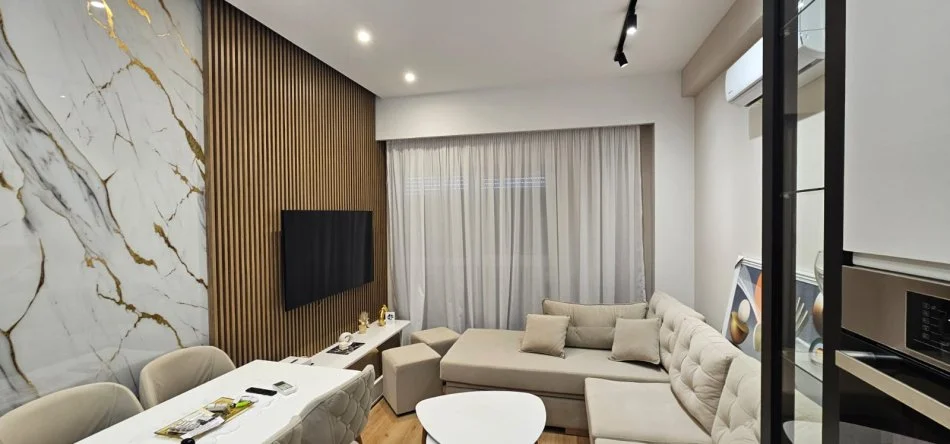 Tirane, shitet apartament 1+1+Ballkon Kati 6, 54 m² 99.000 €