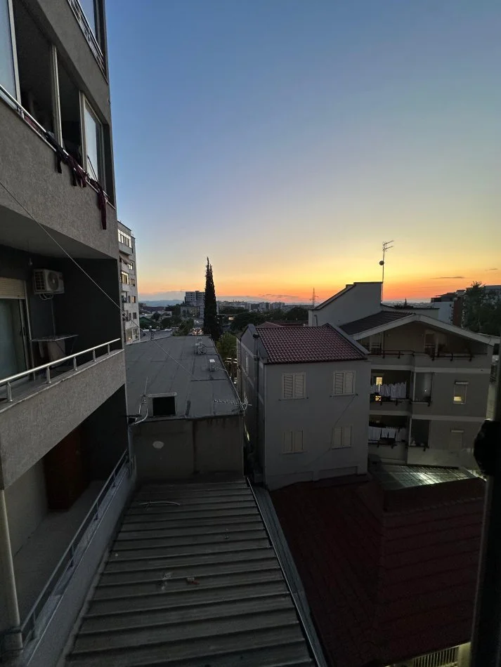 Tirane, shitet apartament 1+1 Kati 2, 64 m² 97.000 € (FRESK)