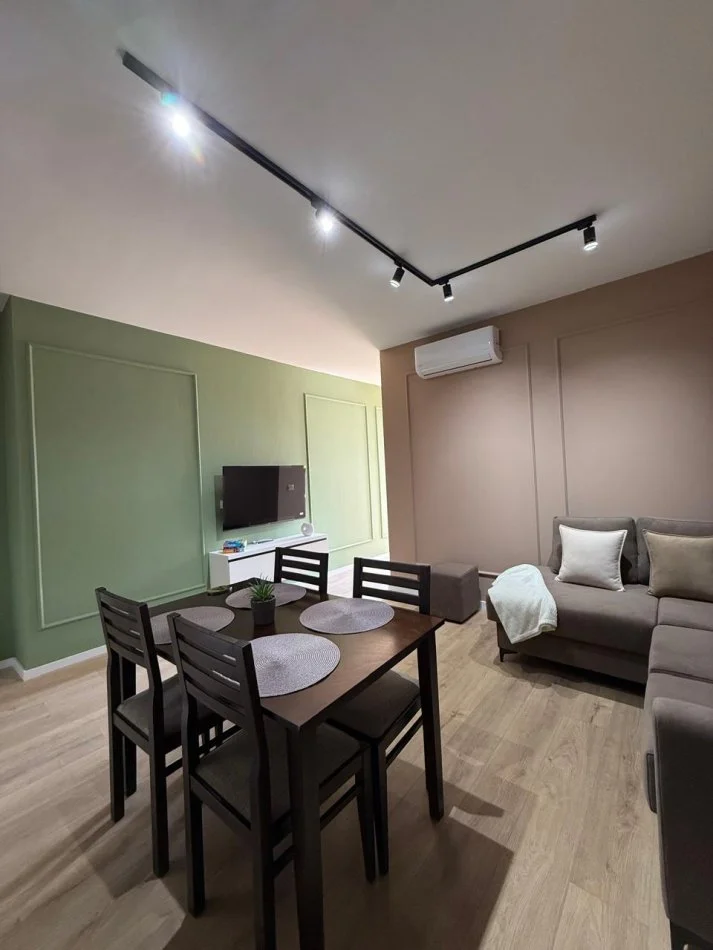 Durres, jepet me qera apartament 1+1+Aneks+Ballkon Kati 4, 65 m² 500 € (Vollga)