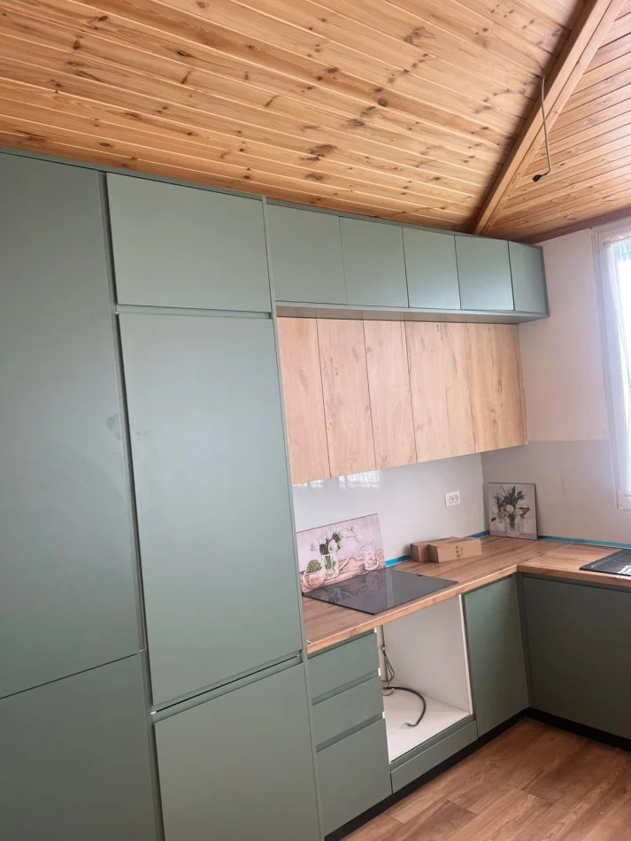 Tirane, jepet me qera apartament 2+1 Kati 7, 100 m² 700 € (Rrethi i Shkozes)