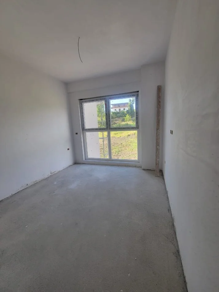 Tirane, shitet apartament 2+1 Kati 2, 123 m² 110.700 € (paskuqan)