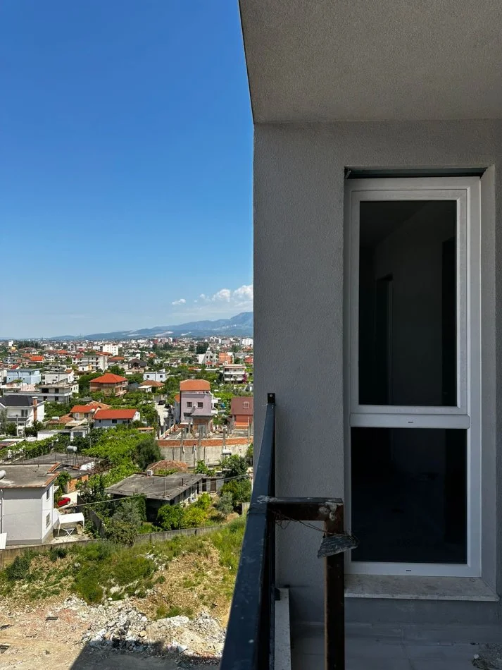 Tirane, shitet apartament 2+1+Ballkon Kati 7, 104 m² 96.700 € (univers city)