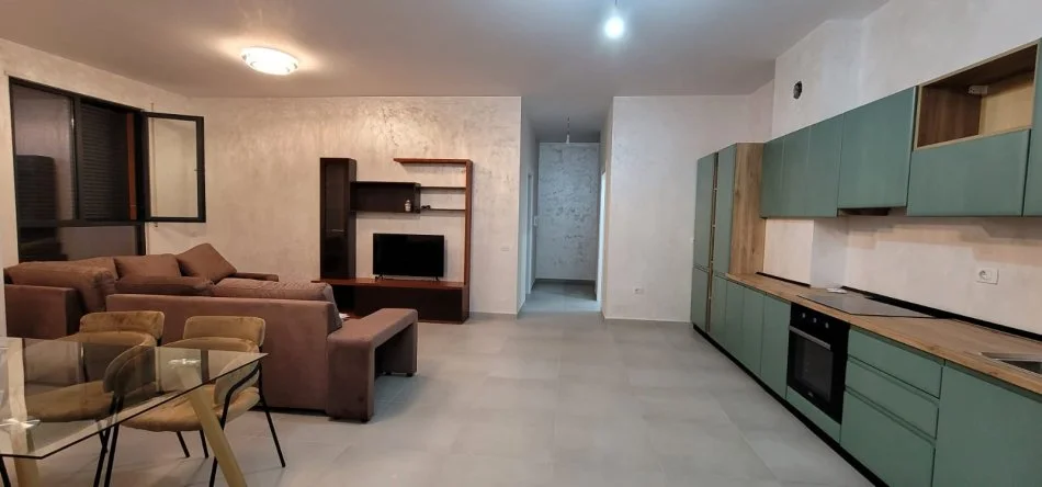 Tirane, shitet apartament 3+1+Ballkon Kati 9, 132 m² 240.000 € (Xhamlliku)