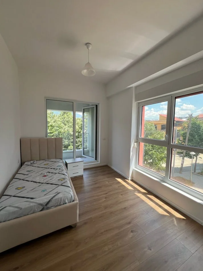 Tirane, shes apartament 2+1+Ballkon Kati 3, 74 m² 120.000 € (Pasho Hysa)