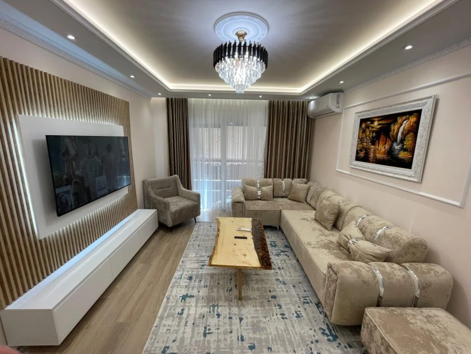 Tirane, jepet me qera apartament 2+1+Ballkon Kati 3, 100 m² 1.200 € (Liqeni i thate)