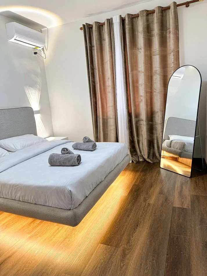 Tirane, jepet me qera apartament 2+1 , 90 m² 800 € 