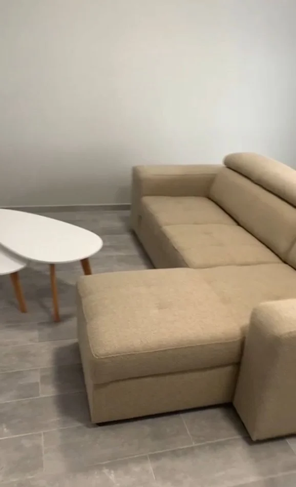 Tirane, jepet me qera apartament 1+1 Kati 1, 70 m² 350 € (Fresk)