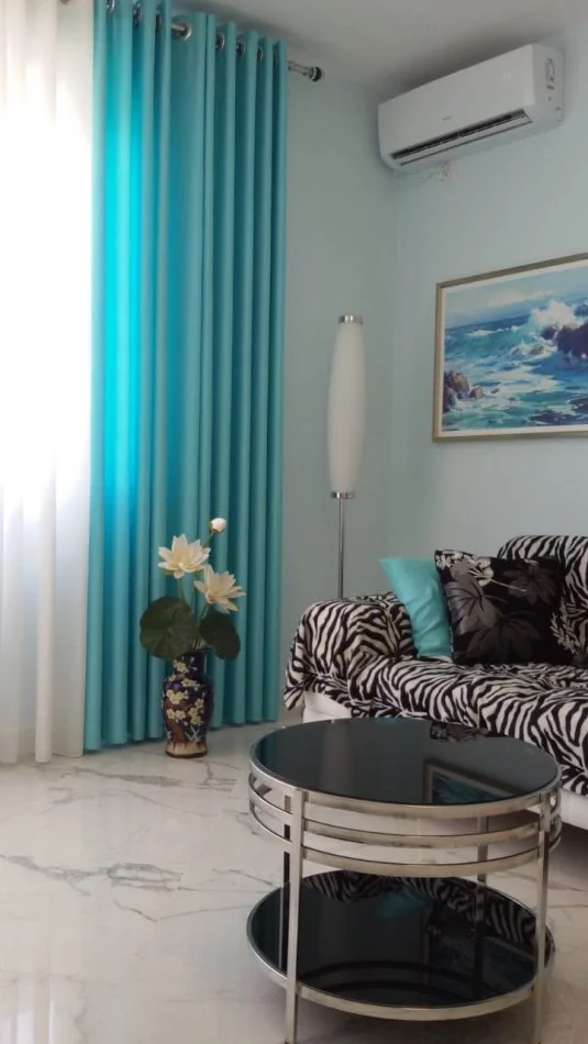 Tirane, jepet me qera apartament 1+1+Ballkon Kati 2, 65 m² 600 € (ullishtes)