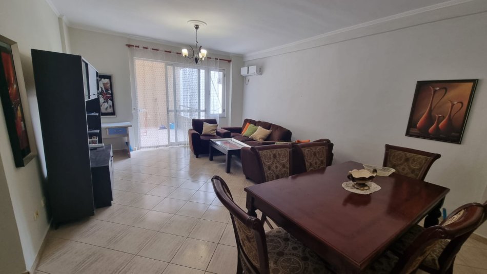 Tirane, shitet apartament 2+1 Kati 4, 104 m² 165.000 € (SHITET SUPER APARTAMENT 2+1 ME HIPOTEKE AFER KODRES DIELLIT)