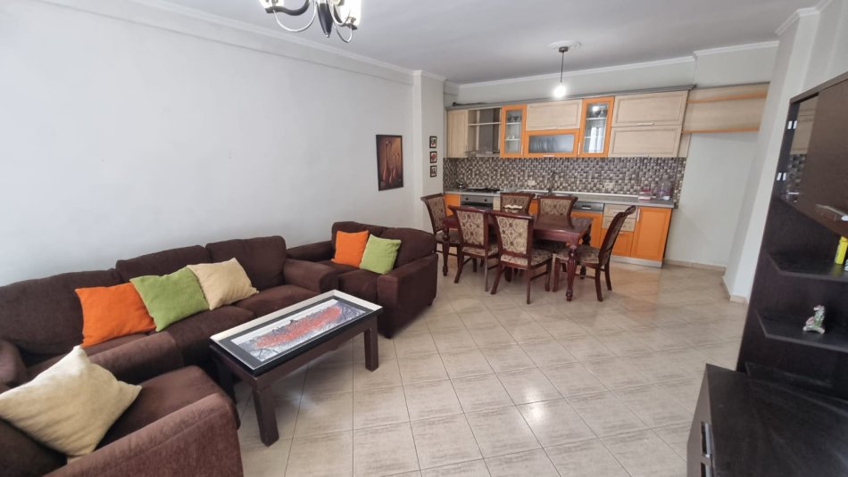 Tirane, shitet apartament 2+1 Kati 4, 104 m² 165.000 € (SHITET SUPER APARTAMENT 2+1 ME HIPOTEKE AFER KODRES DIELLIT)