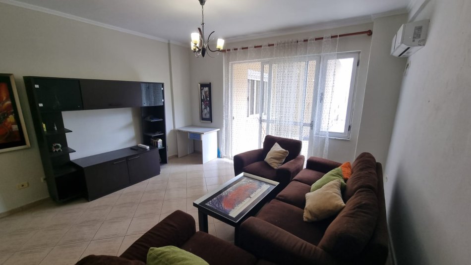 Tirane, shitet apartament 2+1 Kati 4, 104 m² 165.000 € (SHITET SUPER APARTAMENT 2+1 ME HIPOTEKE AFER KODRES DIELLIT)