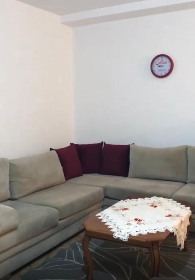 Tirane, shitet apartament 2+1 Kati 2, 72 m² 140.000 € ( SHITET ME HIPOTEKE APARTAMENTI 2+1 TEK RRUGA E KAVAJËS, PRANË 21 DHJETORIT-140.000 EURO)