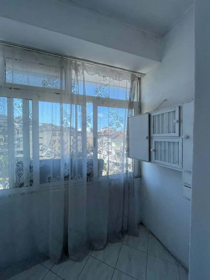 Durres, shitet apartament 2+1+Aneks+Ballkon Kati 4, 70 m² 95.000 € (Stacioni i Trenit)