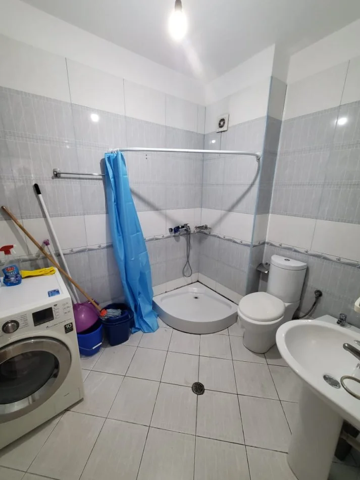 Tirane, jepet me qera apartament 2+1 Kati 8, 100 m² 500 € (Bar Artist "Astir ")