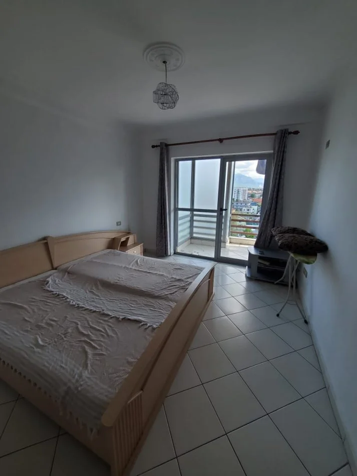 Tirane, jepet me qera apartament 2+1 Kati 8, 100 m² 500 € (Bar Artist "Astir ")