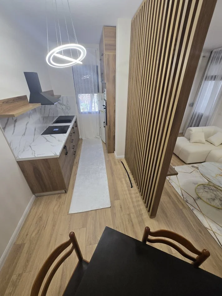 Shkembi Kavajes, shitet apartament 1+1+Aneks+Ballkon Kati 2, 70 m² 88.000 € (Shkembi i Kavajes)