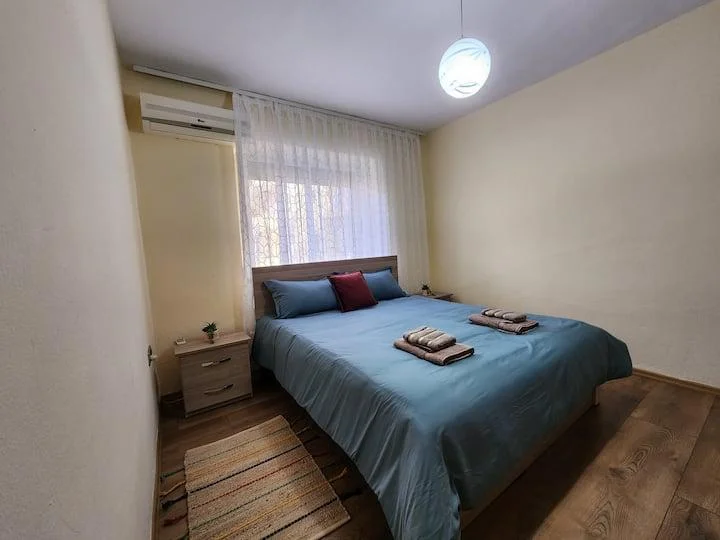 Tirane, jepet me qera 1+1+Ballkon , (Gjim)