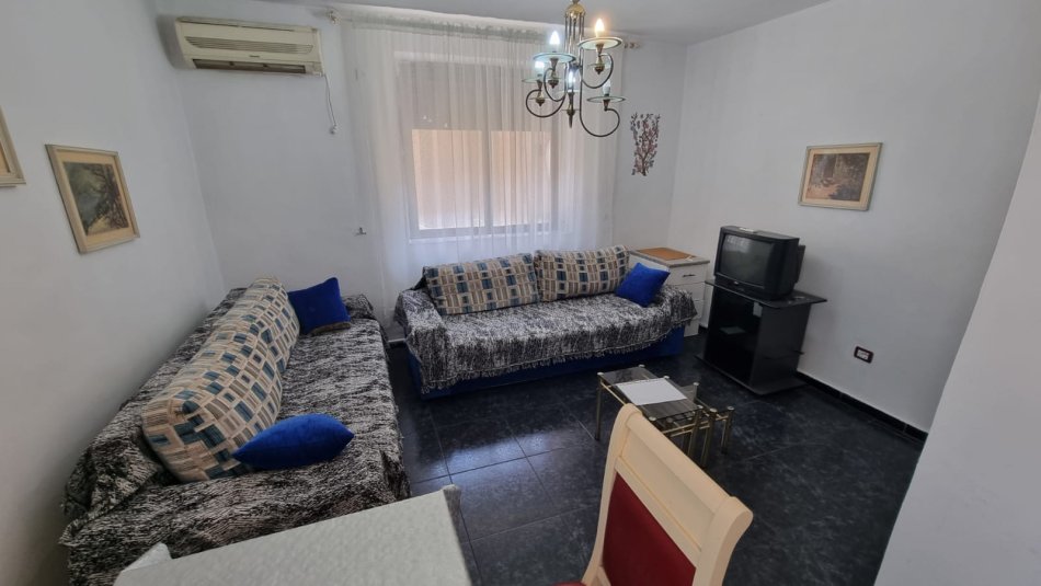 Tirane, jepet me qera apartament 1+1 Kati 2, 50 m² 500 € ( JEPET ME QERA APARTAMENT 1+1 NË RRUGËN E KAVAJËS ! )